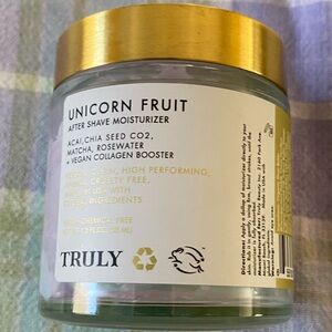 TRULY Unicorn Fruit Moisturizer with Gold Lid